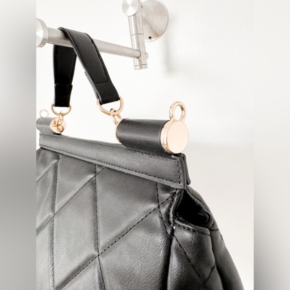 Badgley Mischka Big Diamond Quilting With Studs Bag Black Gold‎ - Picture 6 of 14